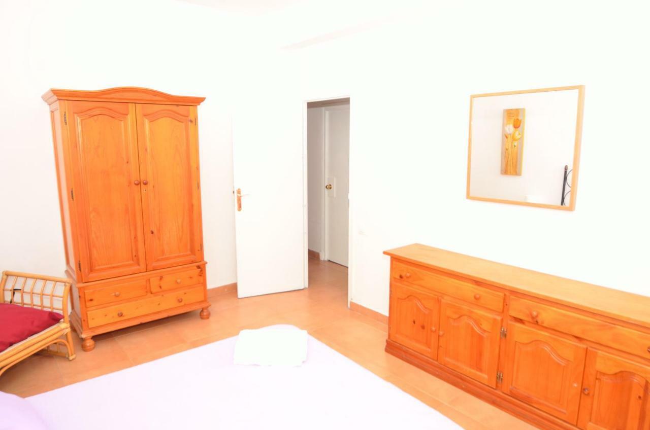 Big Room In Heart Dowtown Malaga Exterior photo